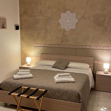 Mona House Accogliente Casa Vacanza 巴勒莫 外观 照片