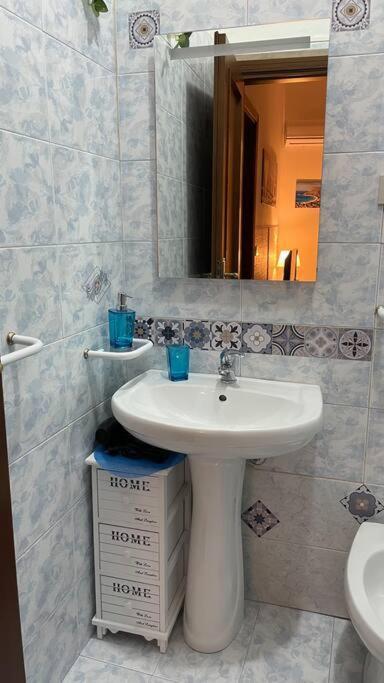Mona House Accogliente Casa Vacanza 巴勒莫 外观 照片
