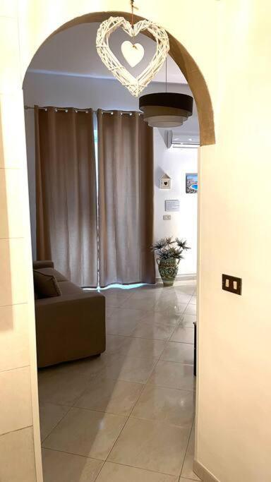Mona House Accogliente Casa Vacanza 巴勒莫 外观 照片